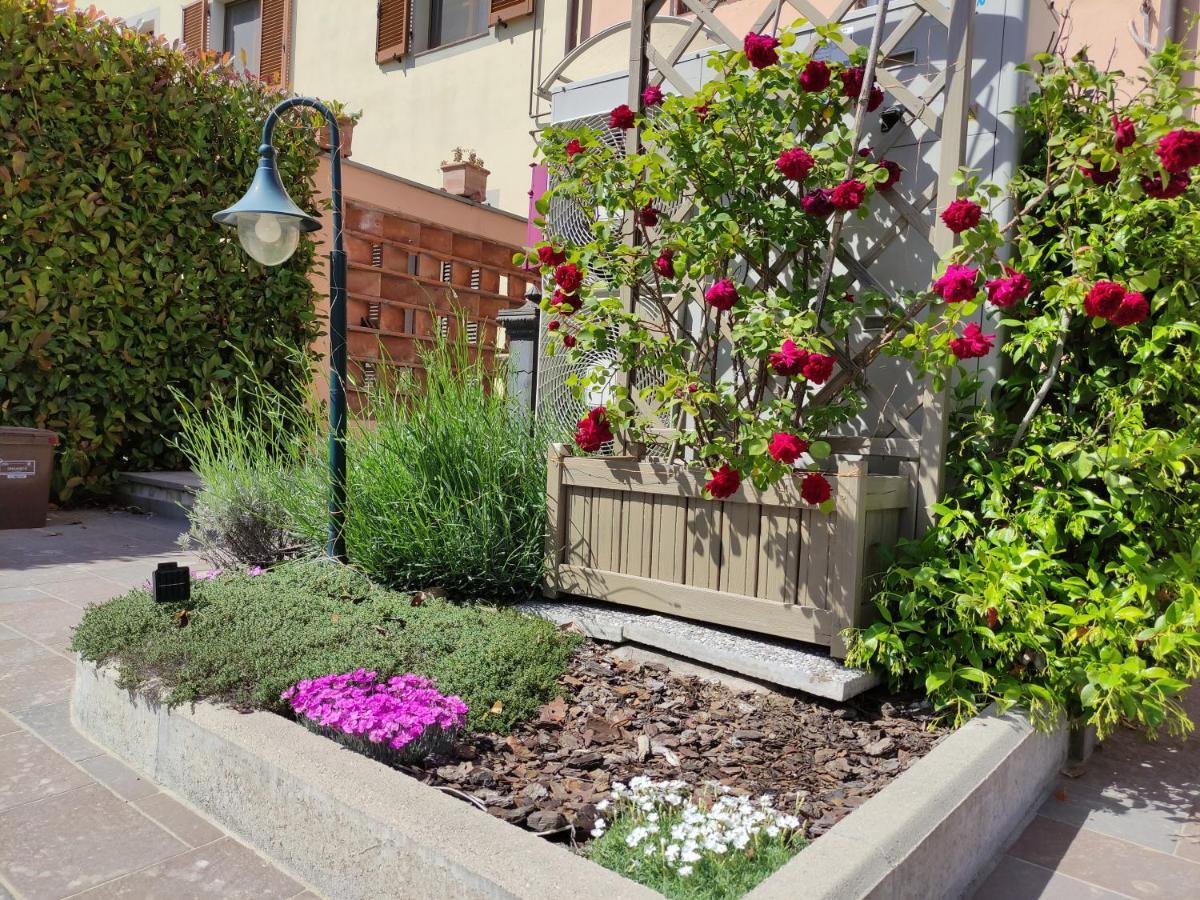 Le Rondini Di San Donato Bed & Breakfast Lucca Eksteriør bilde